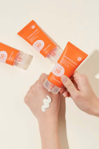 papa recipe Bombee Moist Sun Essence SPF50+ PA+++ 50ml
