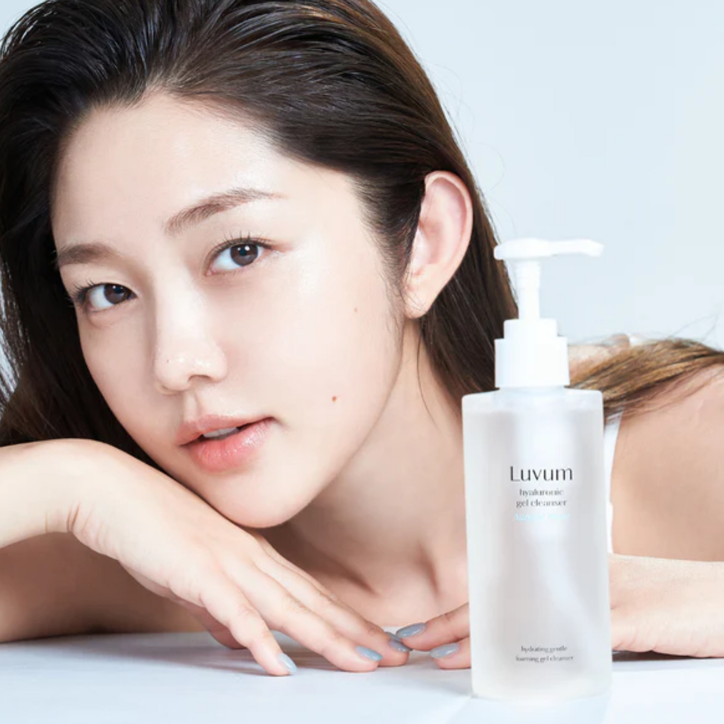 Luvum 竹子透明质酸保湿凝胶洁面乳 200ml